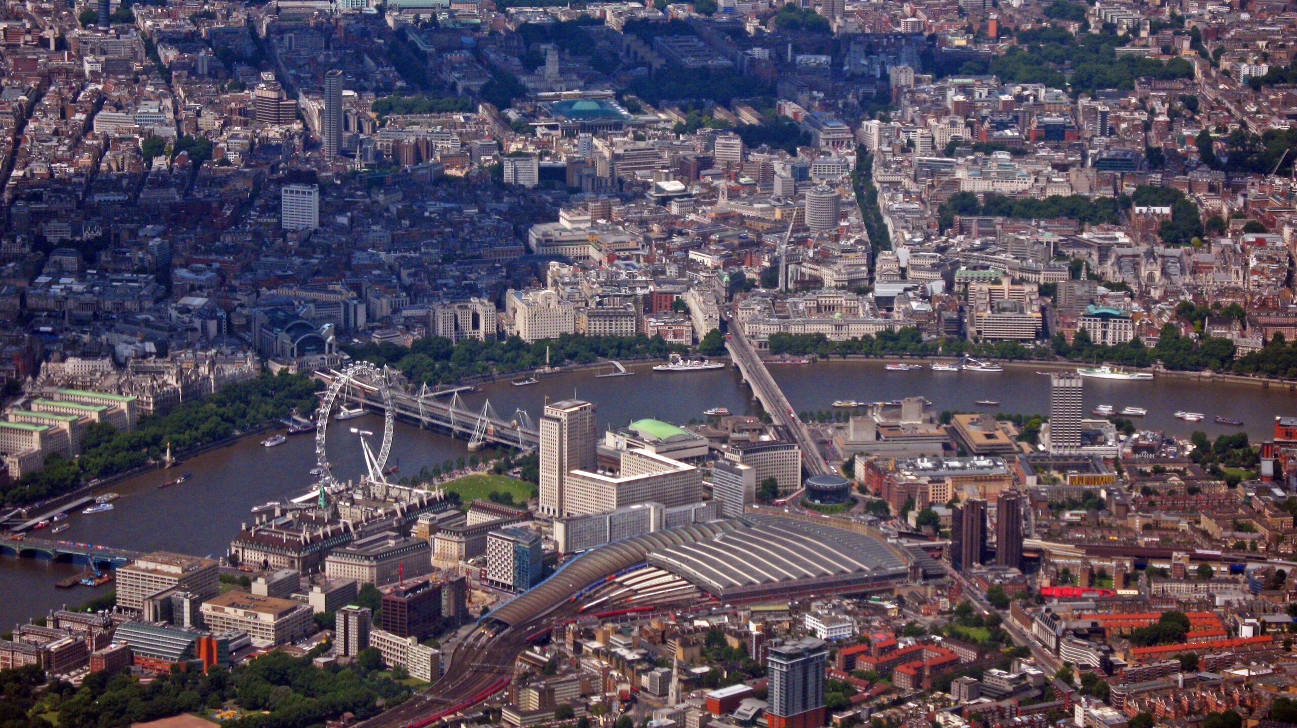 july_08_07_boston_airport_amsterdam_london 405